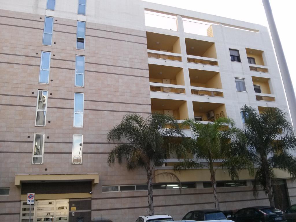Lecce Barocca - La Casa Di Roby Lägenhet Exteriör bild