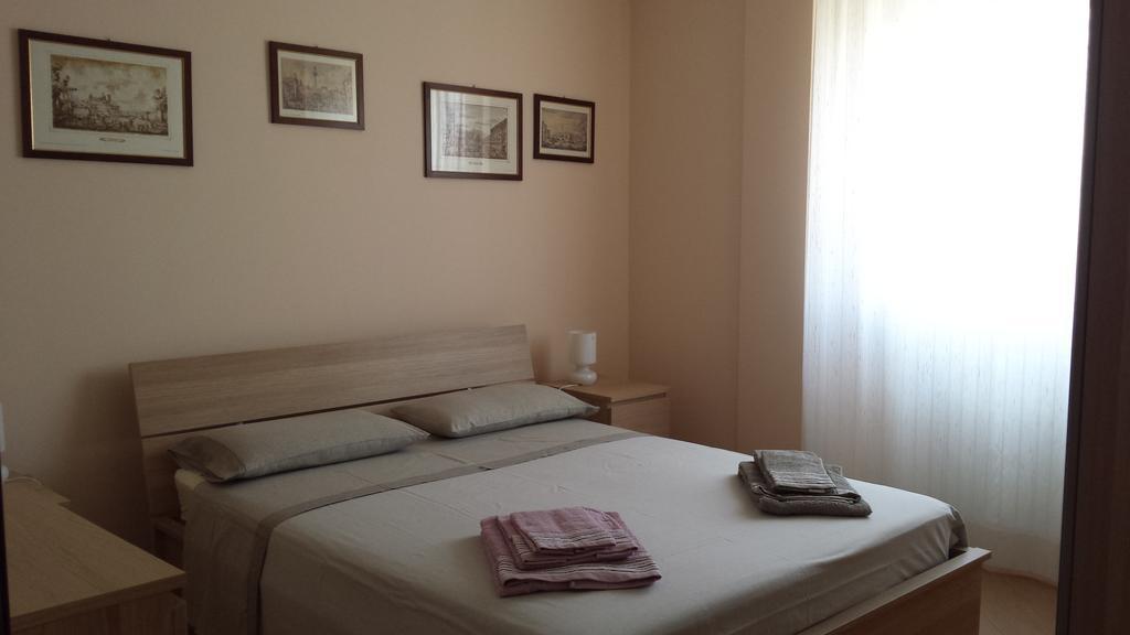 Lecce Barocca - La Casa Di Roby Lägenhet Exteriör bild