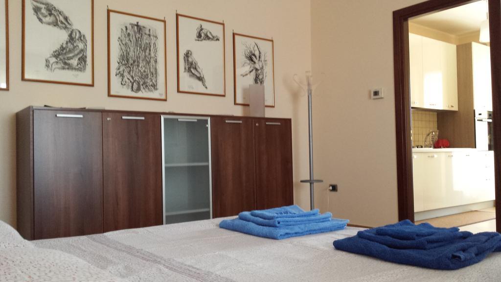 Lecce Barocca - La Casa Di Roby Lägenhet Exteriör bild