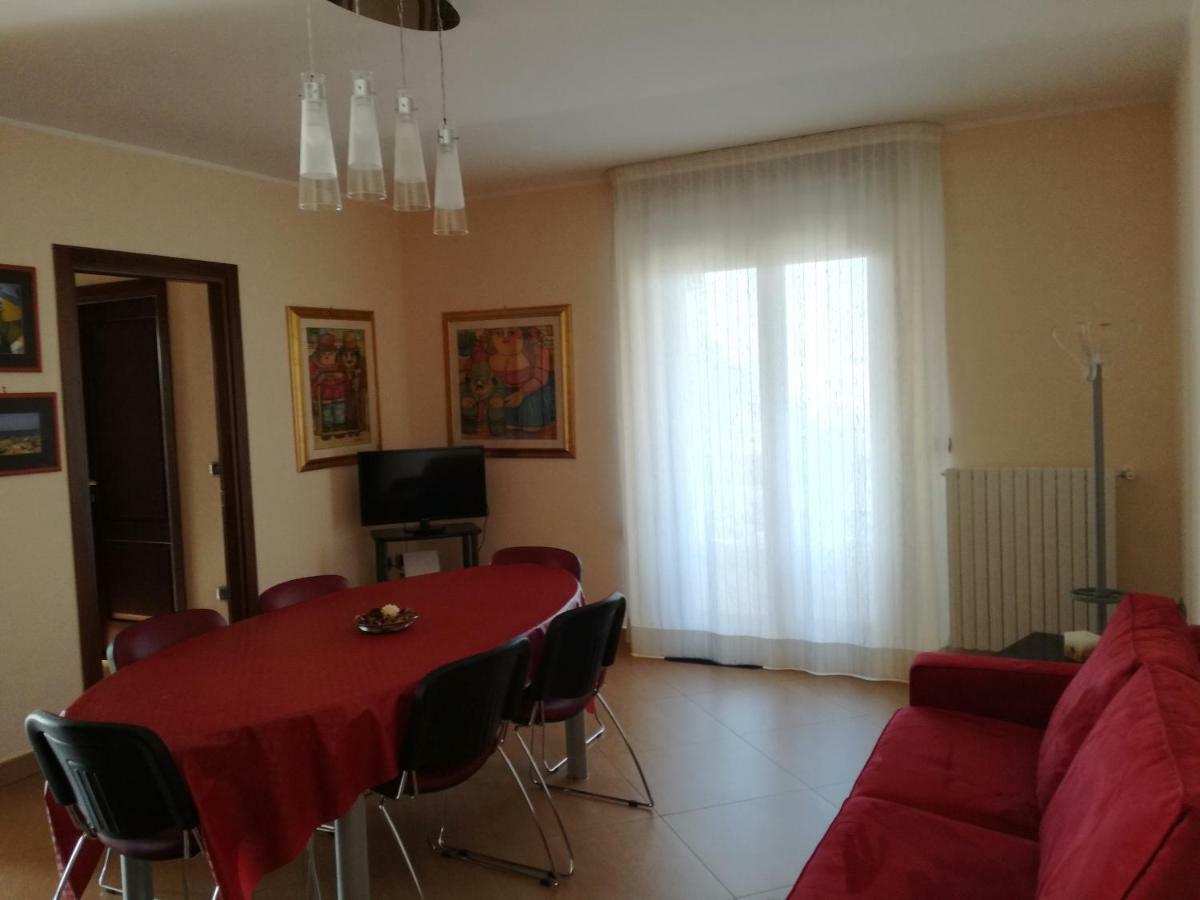 Lecce Barocca - La Casa Di Roby Lägenhet Exteriör bild